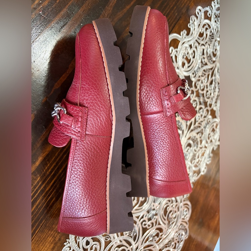 Women's Burgundy Leather Chain-Trim Loafers - Picture 4 of 7